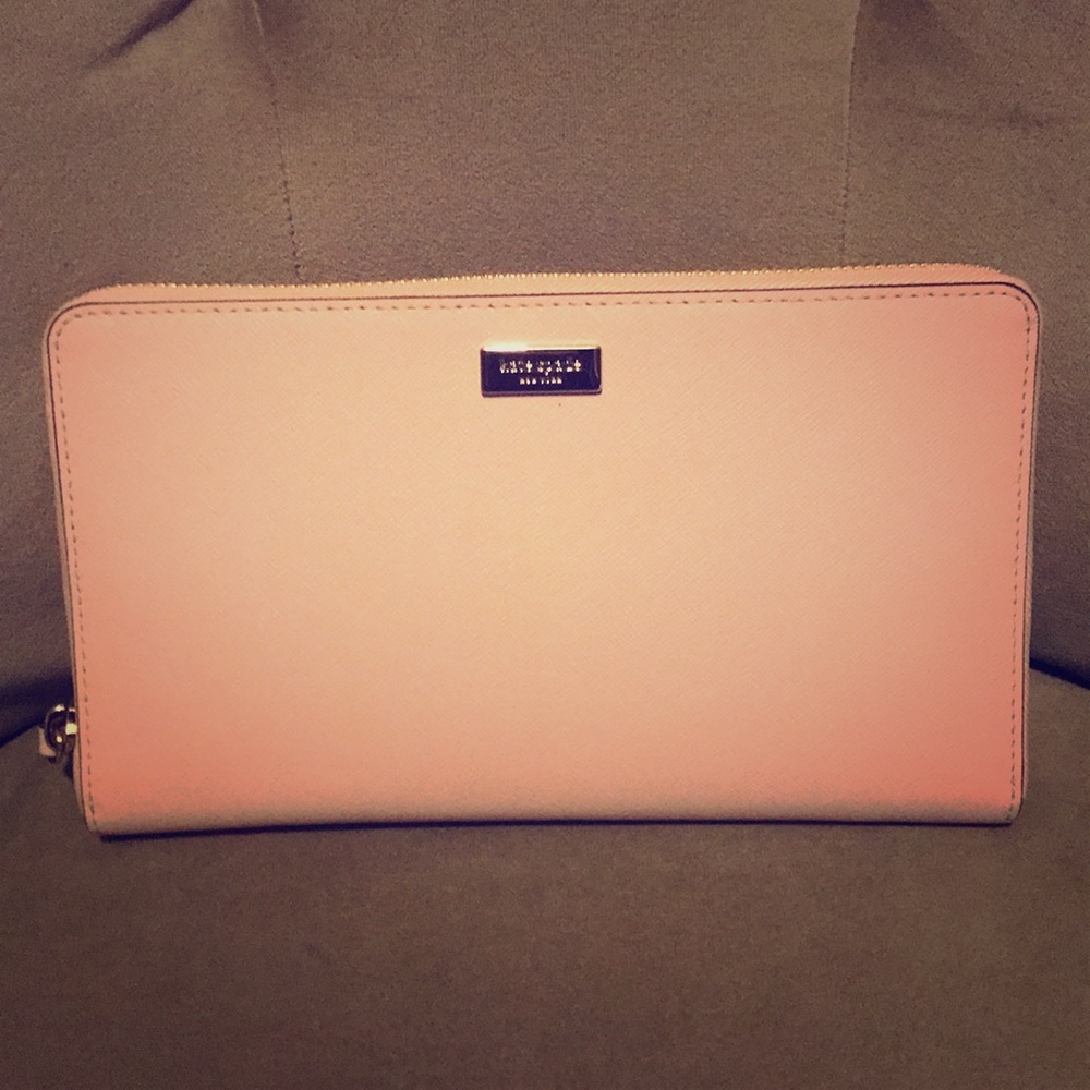 Kate Spade Travel Wallet